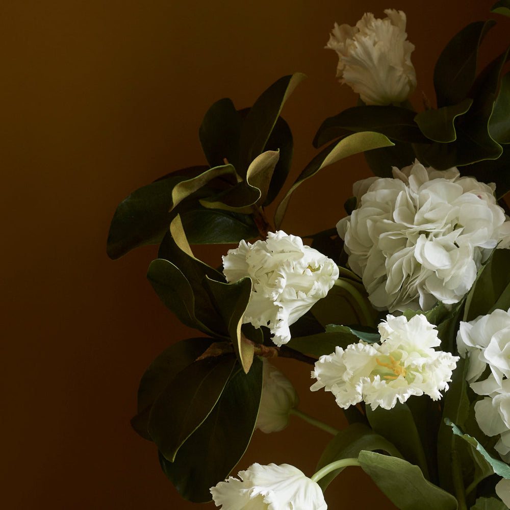 A close up of the Hydrangea, Tulip and Magnolia Leaf Branch 